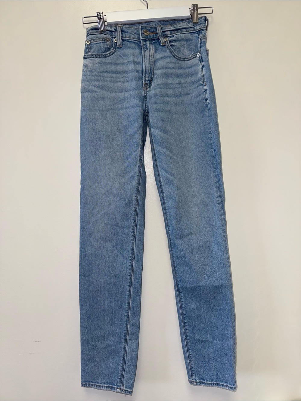 American Eagle (00 Long) Super High Rise Straight Leg Denim Jeans with Stretch